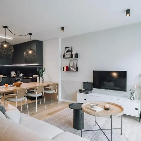 شقة Milfontes - 2 Bedrooms And Shared Pool In Areeiro