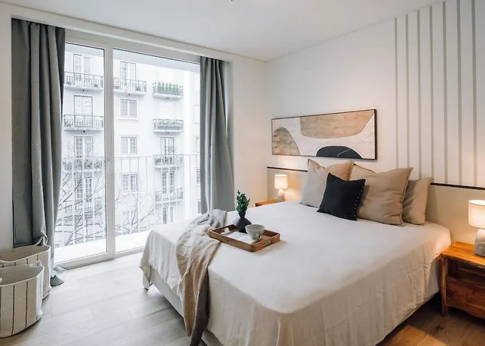 Milfontes - 2 Bedrooms And Shared Pool In Areeiro 아파트 *