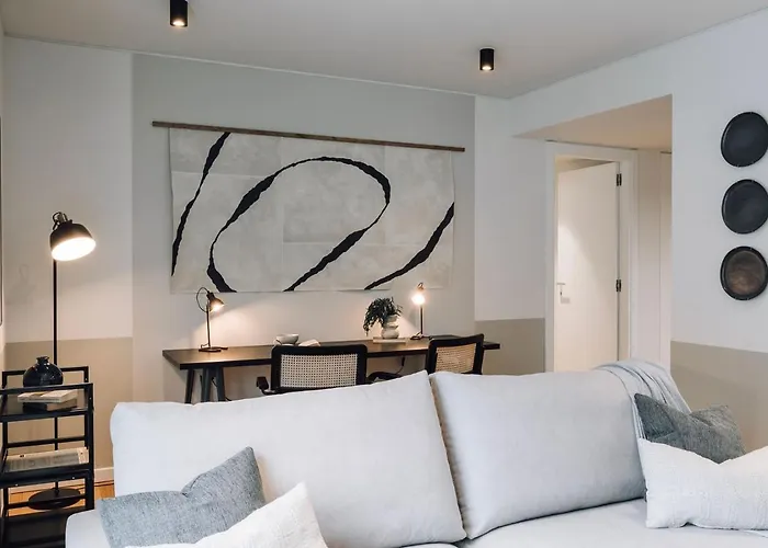 Milfontes - 2 Bedrooms And Shared Pool In Areeiro 리스본