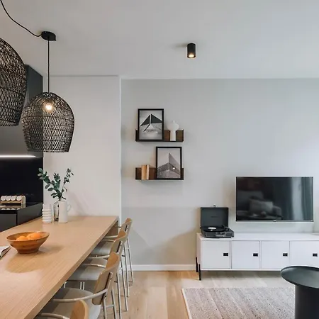 Milfontes - 2 Bedrooms And Shared Pool In Areeiro * Lisboa