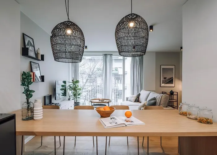 Milfontes - 2 Bedrooms And Shared Pool In Areeiro Apartment